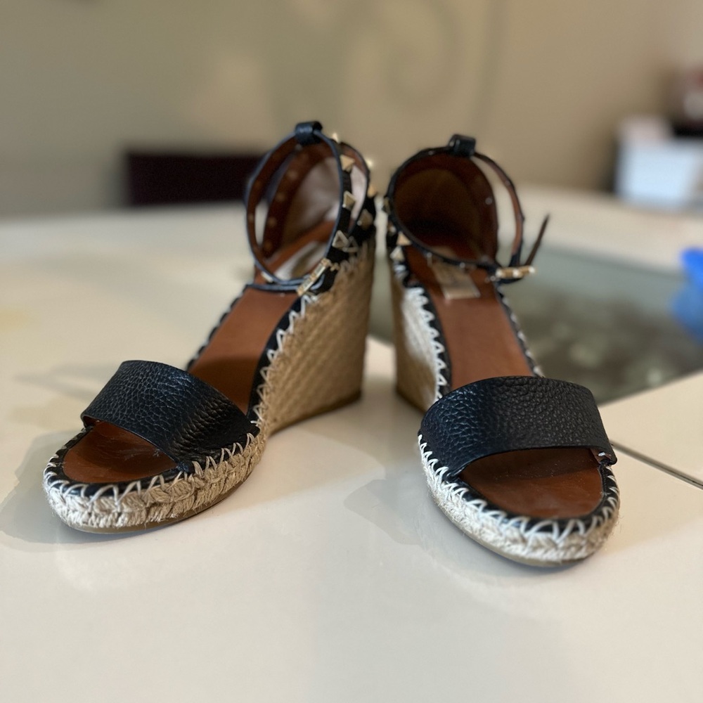 Valentino Garavani
Rockstud Double Espadrille Wedge Sandals sz 37